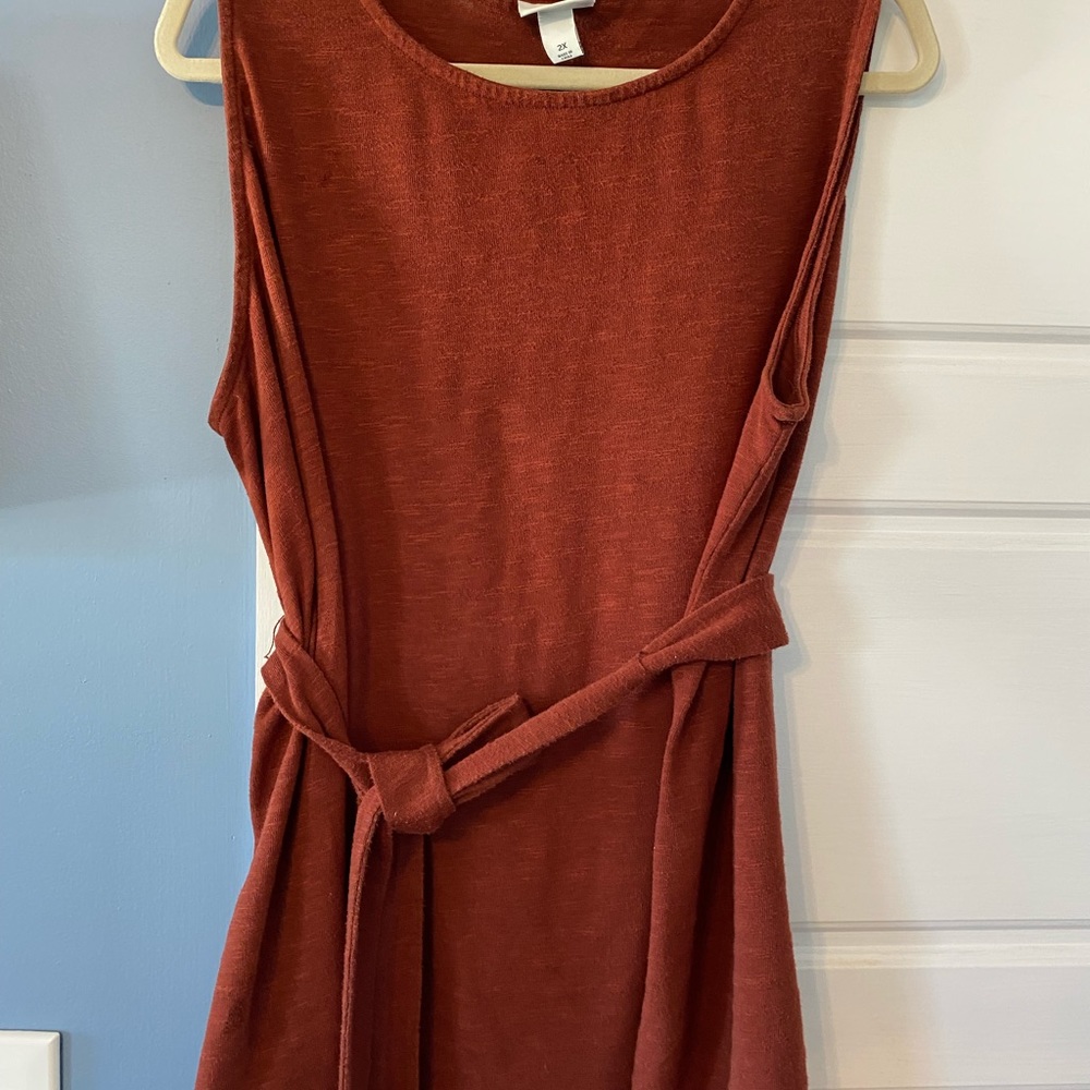 Tank top with belt